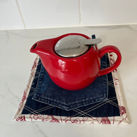 Trivet / Pot Holder Upcycled From Jeans Pockets