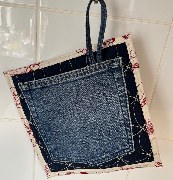 TRIVET / POT HOLDER UPCYCLED FROM JEANS POCKETS