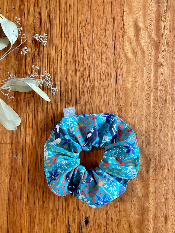 Scrunchies - turquoise magpies